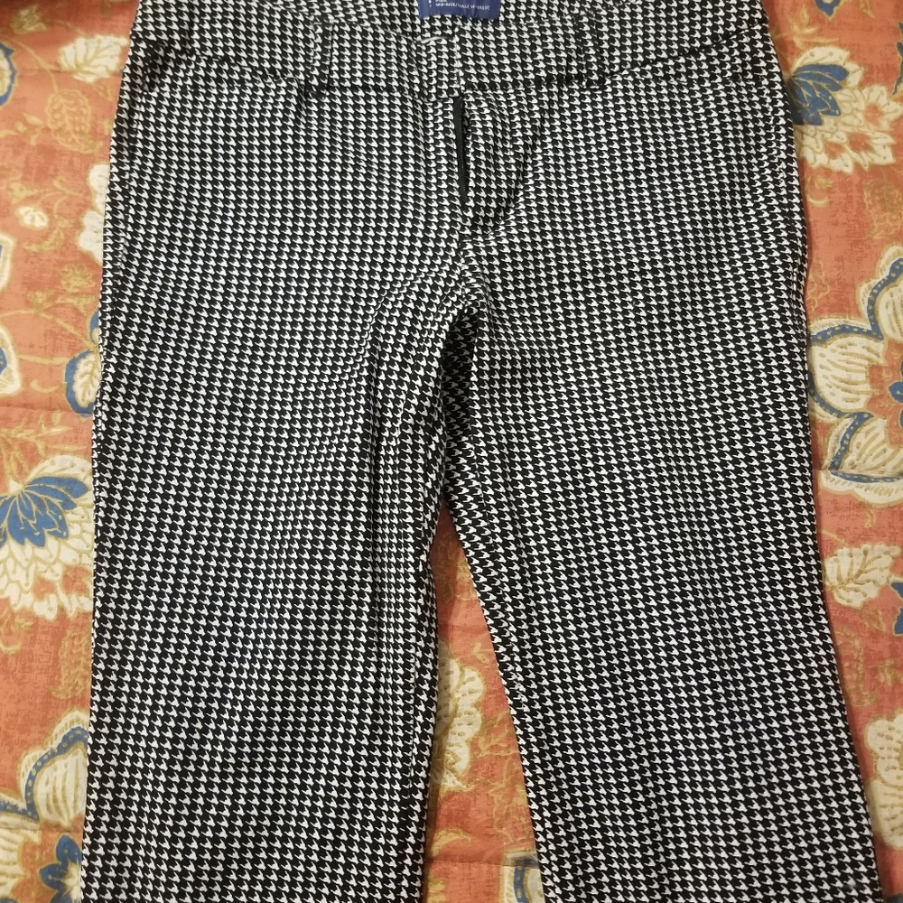Old Navy Pixie ankle pants
